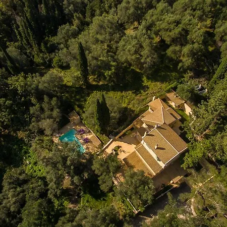 Titania Il Giardino Segreto Di Prospero Villa