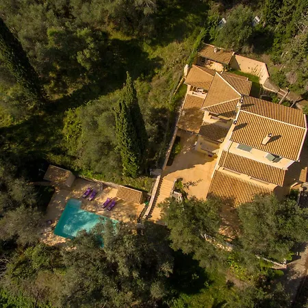 Villa Titania Il Giardino Segreto Di Prospero Ýpsos