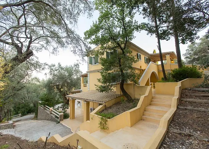 Titania Il Giardino Segreto Di Prospero Villa