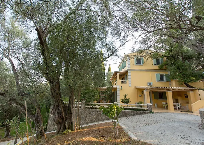 Villa Titania Il Giardino Segreto Di Prospero