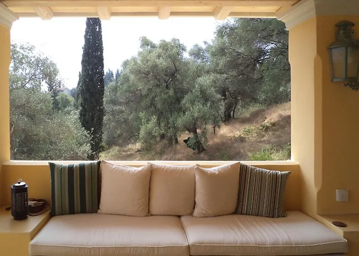 Titania Il Giardino Segreto Di Prospero Villa Ýpsos